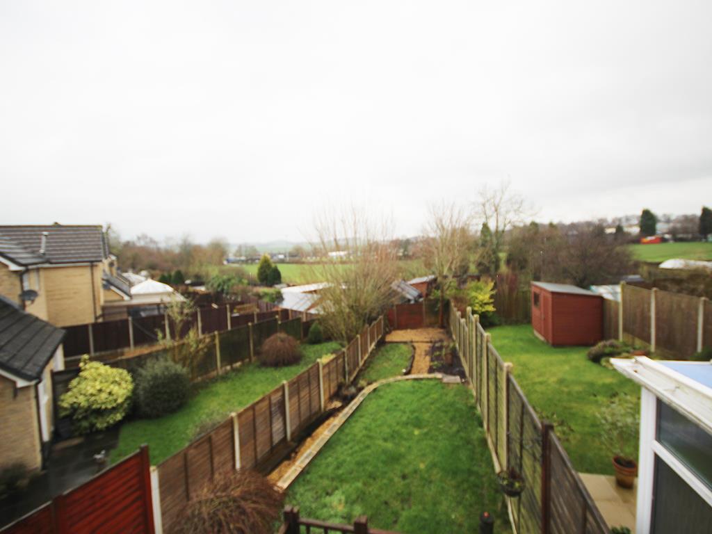 3 bedroom semi-detached house To Let in Barnoldswick - 2017-02-27 10.37.41.jpg